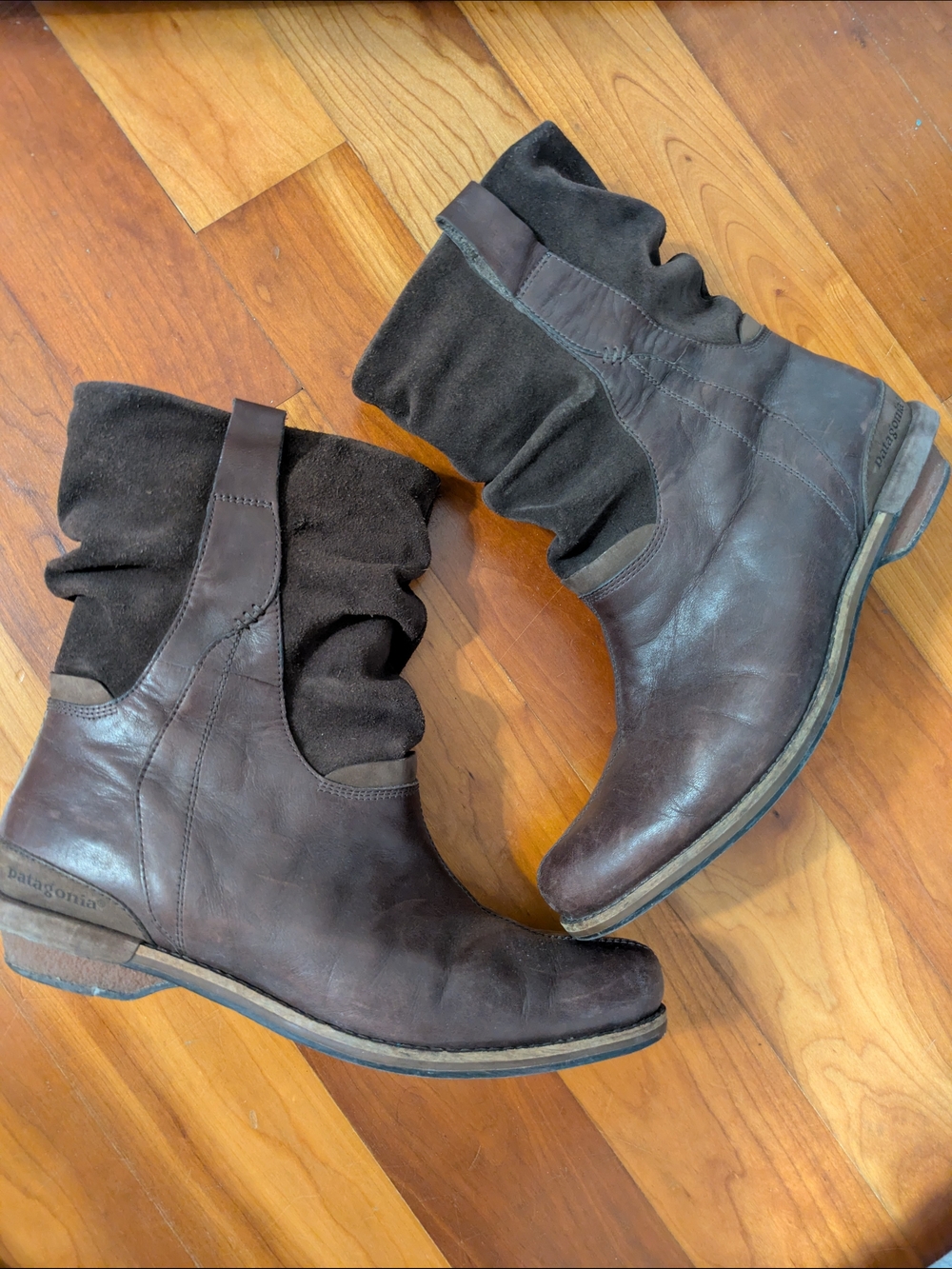 Patagonia Brown Leather & Suede Slouch Ankle Boots